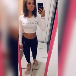 Meet your Posher, Leianet